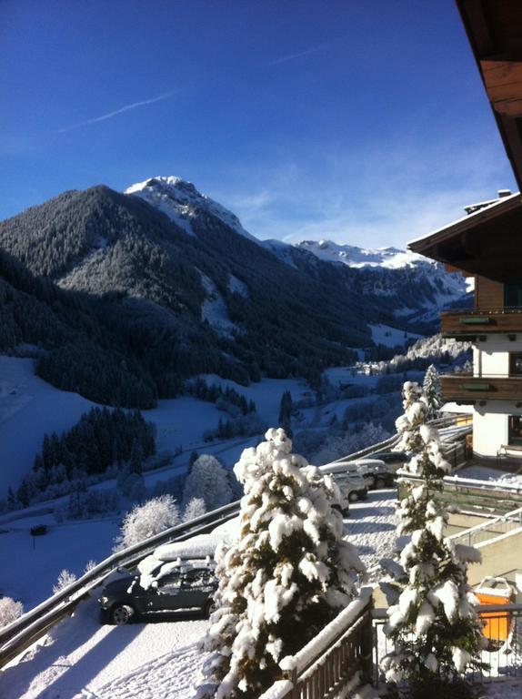 Ski In-Ski Out - Gaestehaeuser Saalbach-Hinterglemm - Wallegghof Christianhof المظهر الخارجي الصورة