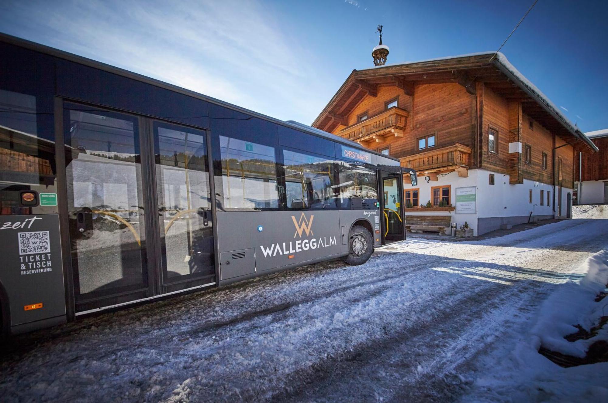 Ski In-Ski Out - Gaestehaeuser Saalbach-Hinterglemm - Wallegghof Christianhof المظهر الخارجي الصورة